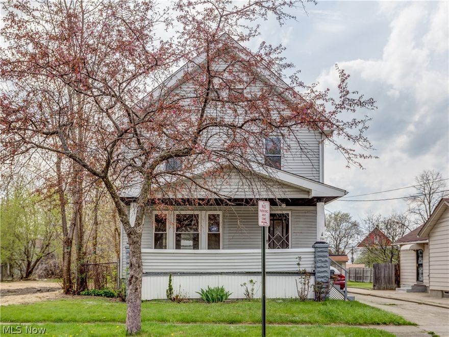 Reasonable Rent in Collinwood area. Apply here: https://goo.gl/3U5TsU . Application fee of $35.00 per adult applies.