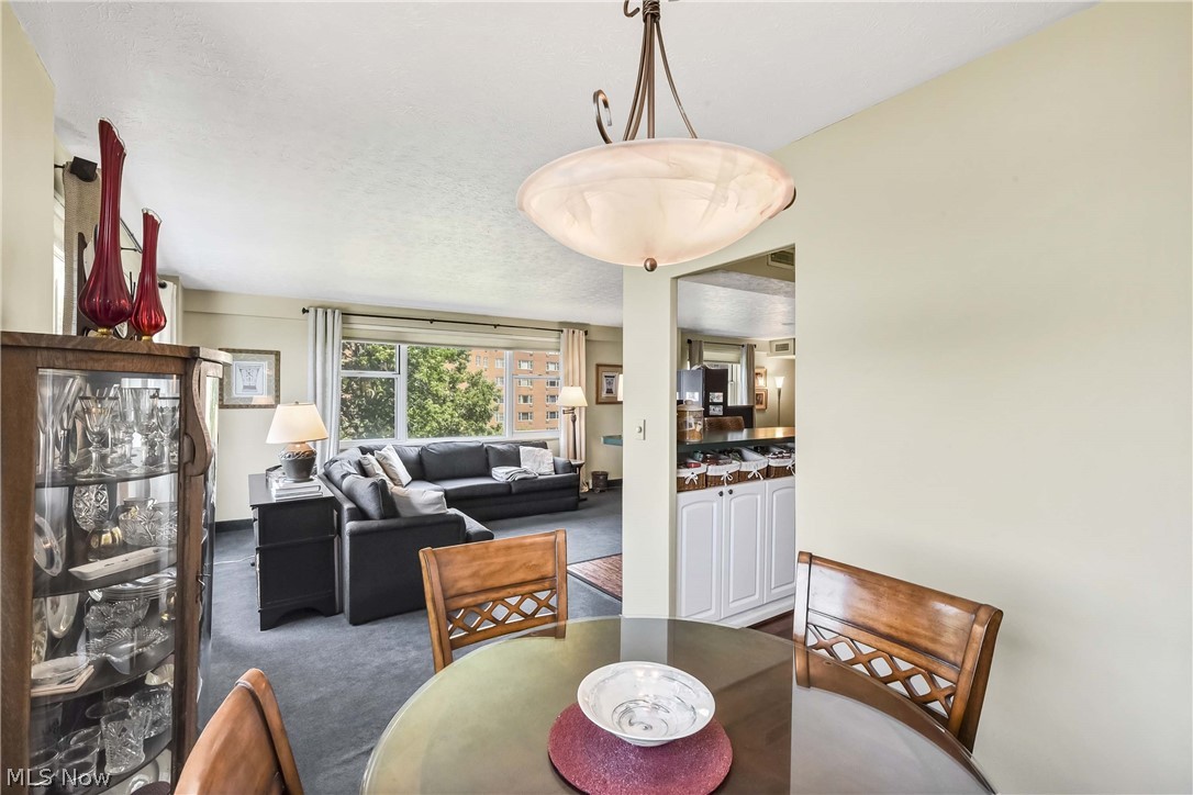 Lake House - Residential