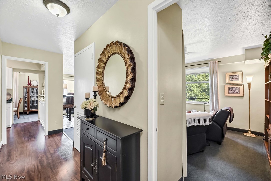 Lake House - Residential