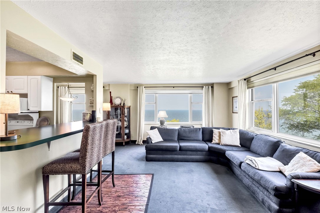 Lake House - Residential