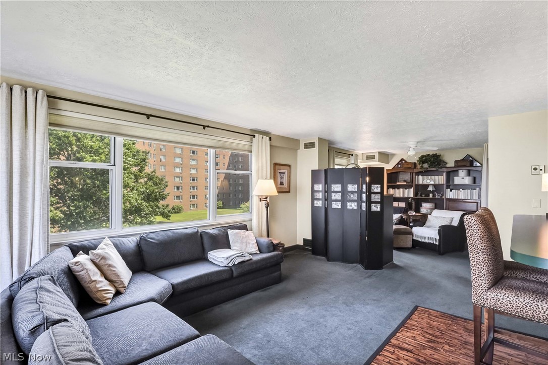 Lake House - Residential