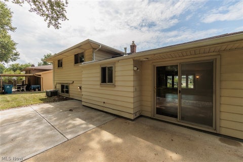 Tiny photo for 4143 Brendan Lane, North Olmsted, OH 44070 (MLS # 5246859)