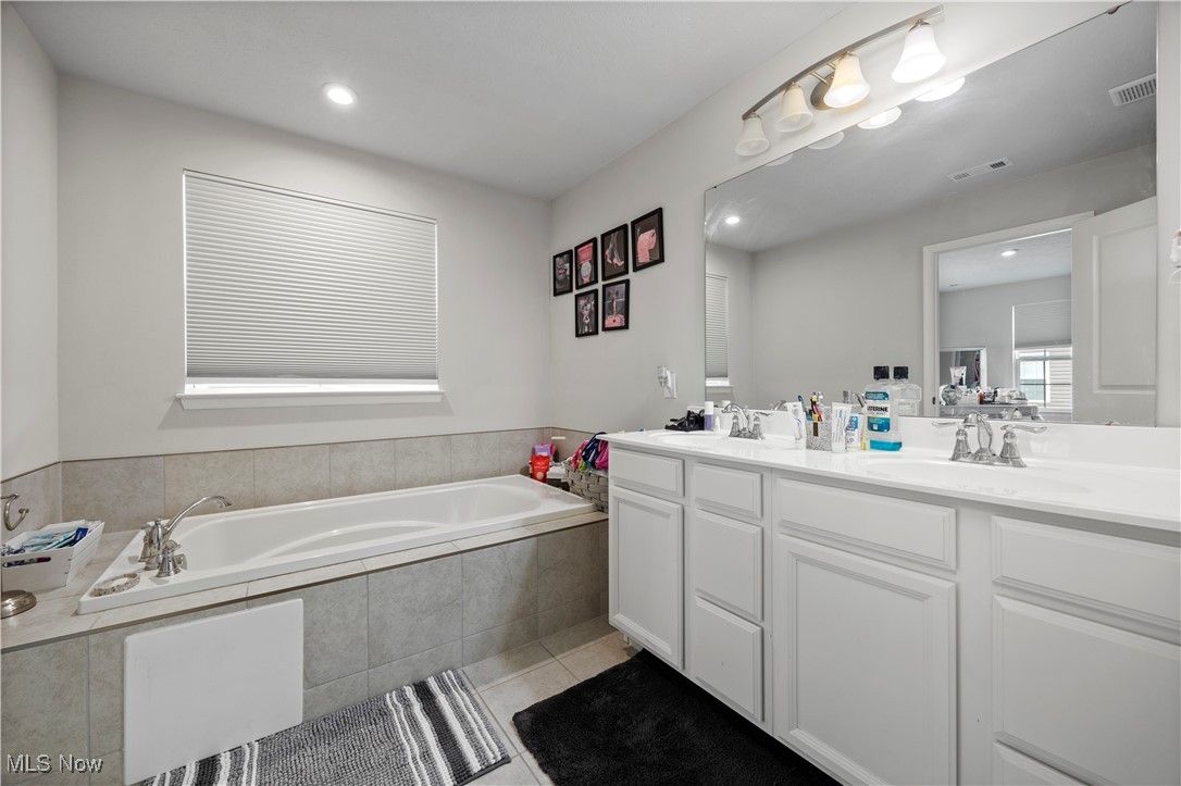 9087 Nash Lane, North Ridgeville, Ohio image 21