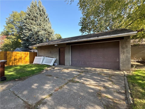 Tiny photo for 3997 East 54th Street, Newburgh Heights, OH 44105 (MLS # 5257038)