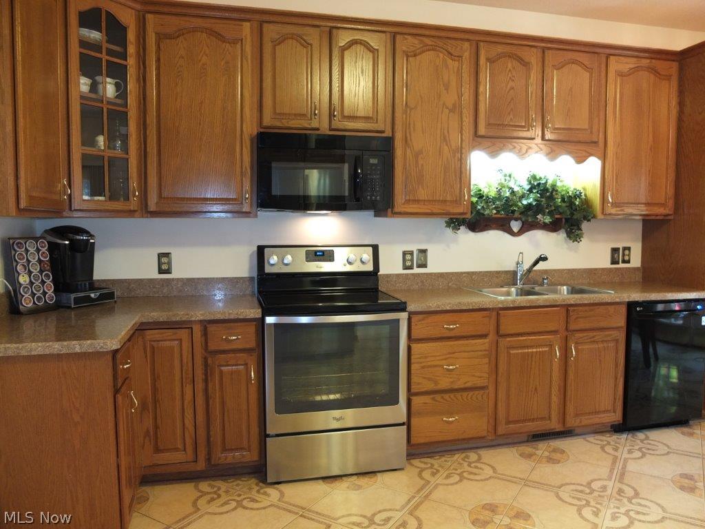 Foxchase Hills - Residential