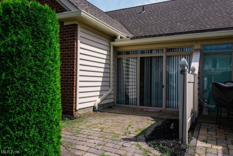 Columbiana, Ohio 44408, United States, 2 Bedrooms Bedrooms, ,2 BathroomsBathrooms,Residential,Contingent,180560