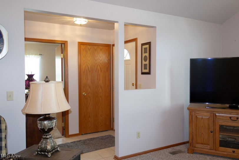 Columbiana, Ohio 44408, United States, 2 Bedrooms Bedrooms, ,2 BathroomsBathrooms,Residential,Contingent,180560