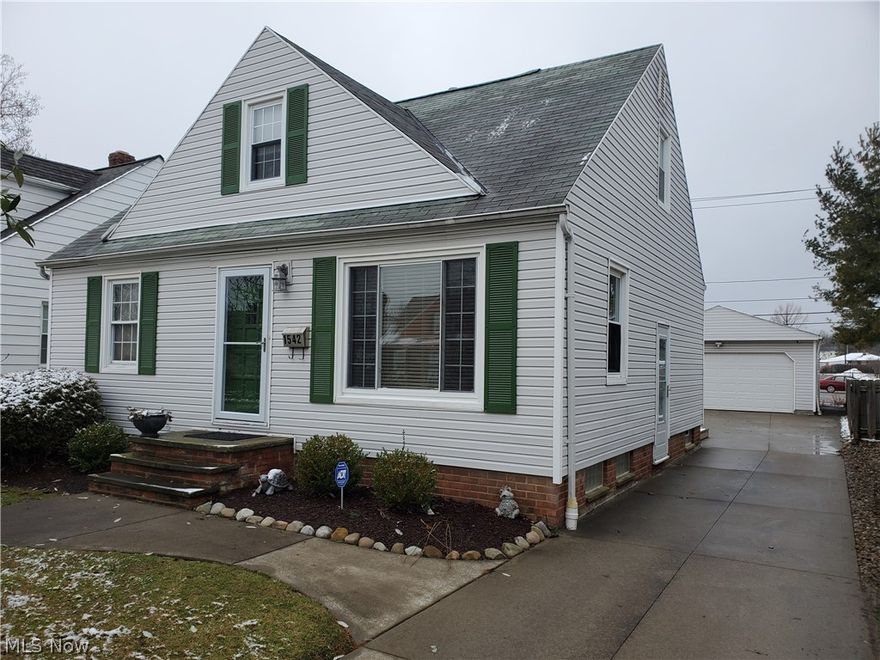 Spacious Bungalow in highly desired Mayfield School District. This beautiful 3 bdrm 1.5 bath home comes with newer flooring, lighting and paint throughout, a fresh kitchen renovation with new appliances, updated bathrooms, family/dining room addition, basement recreation room, central air, 2 car garage and fenced in backyard. Two owners have enjoyed this home in a great location close to everything. Home warranty included. Nothing to do but move in and enjoy your new home. Schedule your private showing today. Welcome home!