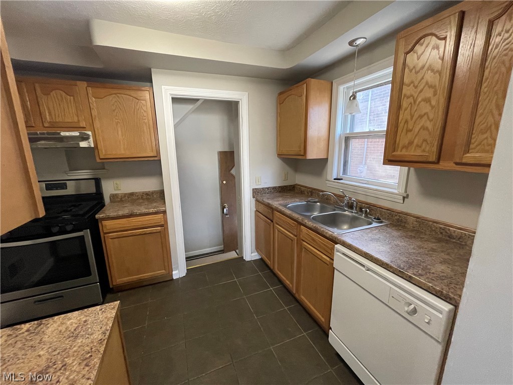 Taylor Heights - Residential Lease