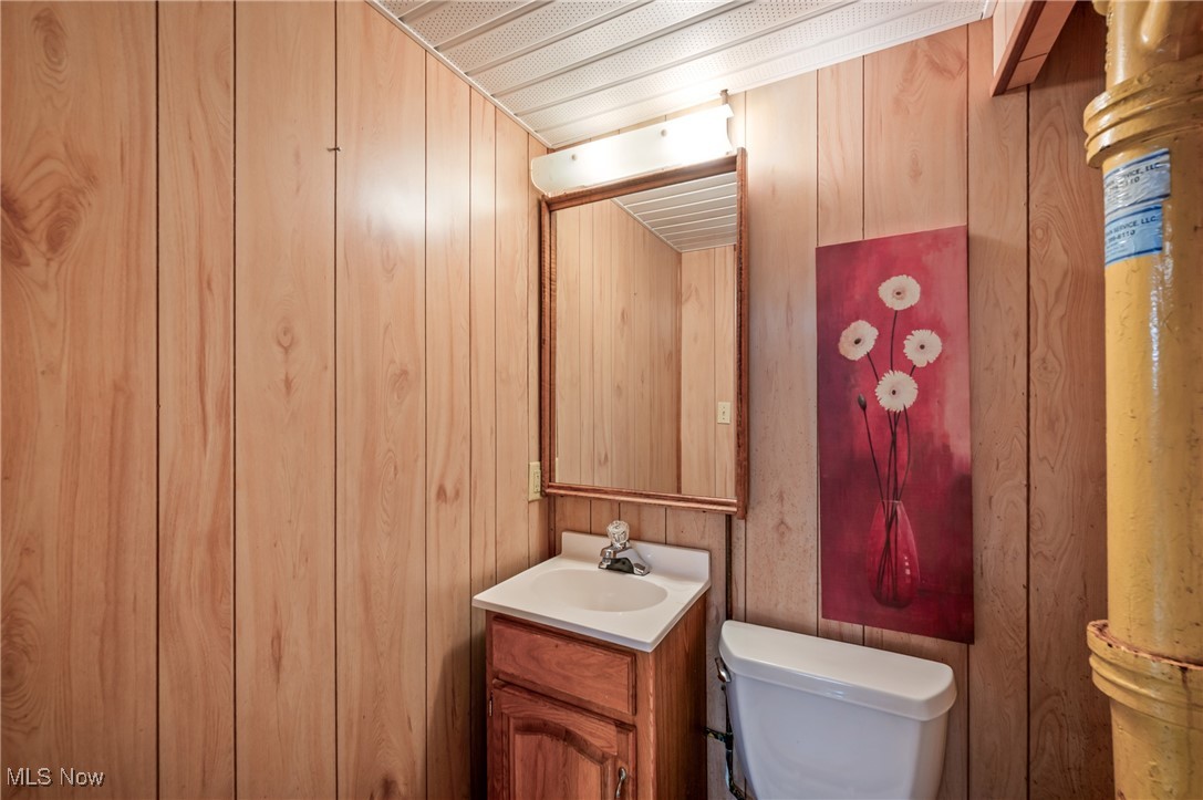 2200 Grissom Drive, Warren, Ohio image 36