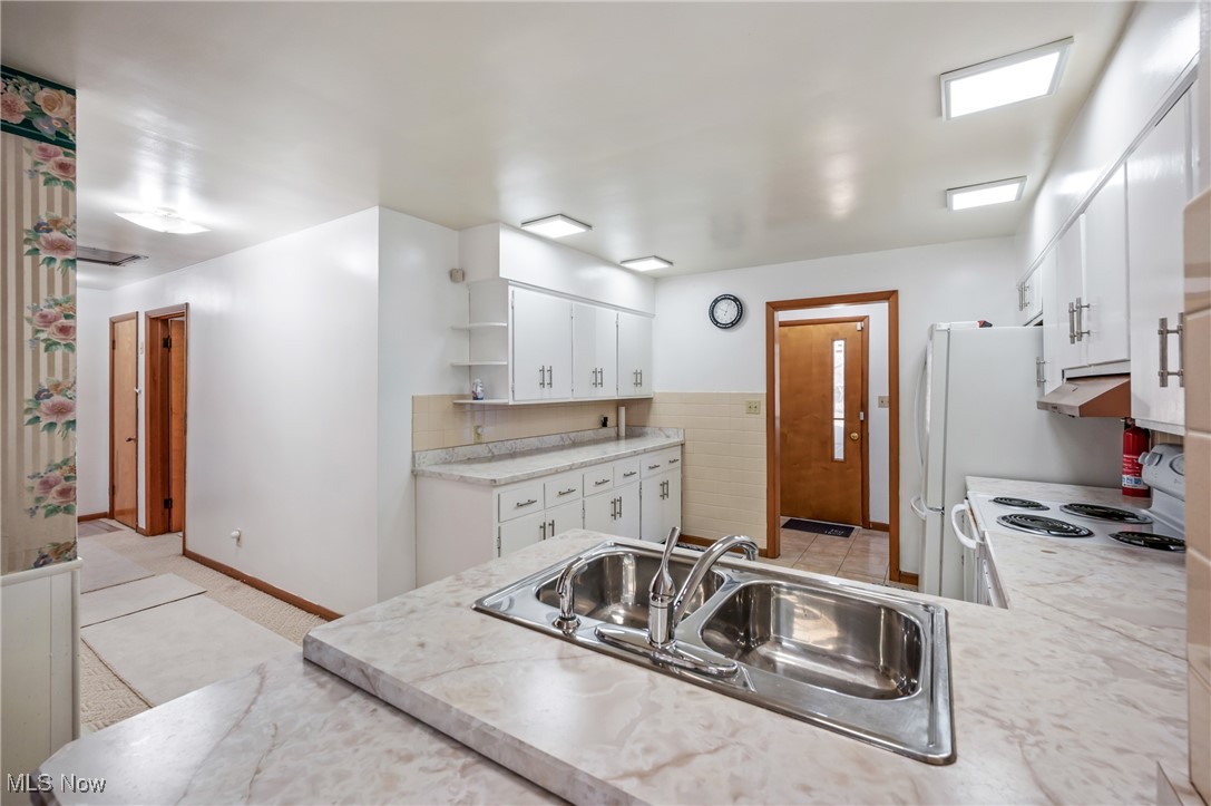 2200 Grissom Drive, Warren, Ohio image 11