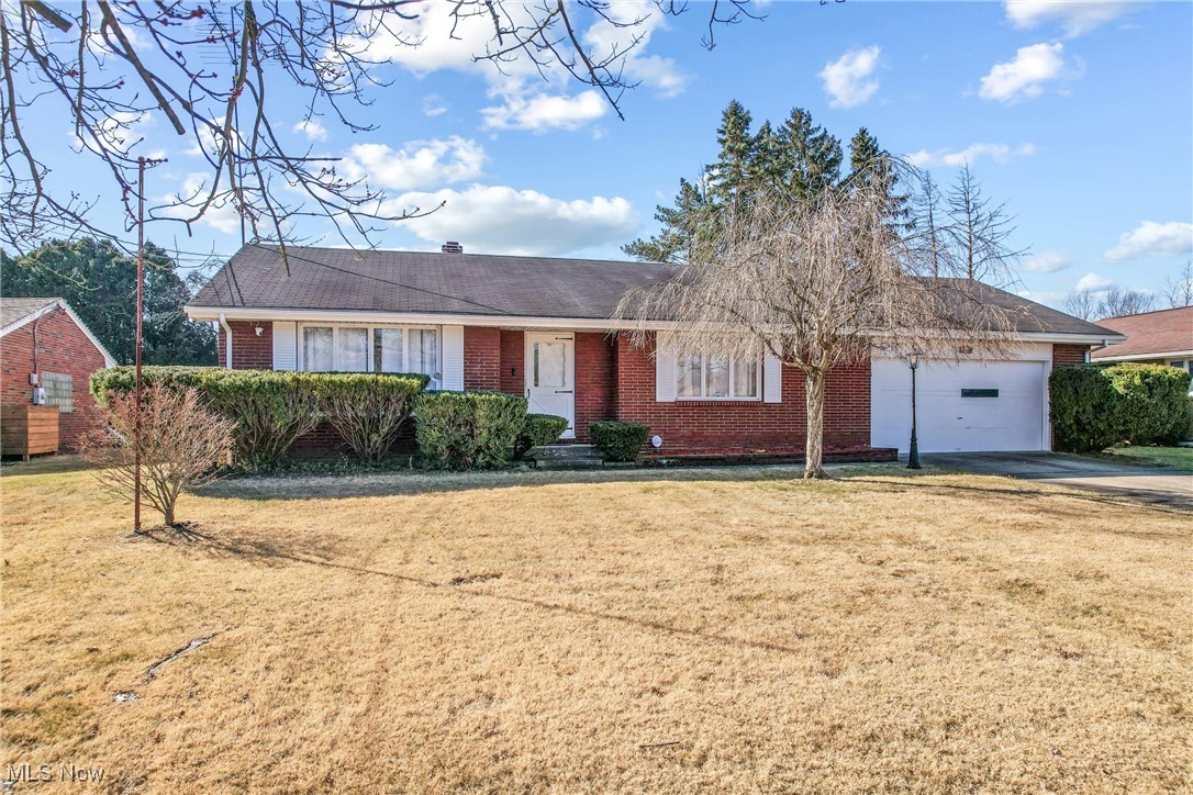 2200 Grissom Drive, Warren, Ohio image 1