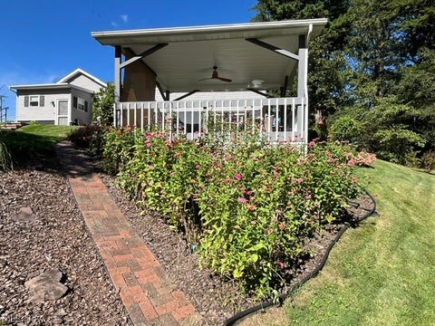 A Hanna HomeFinder account is required to view this listing.