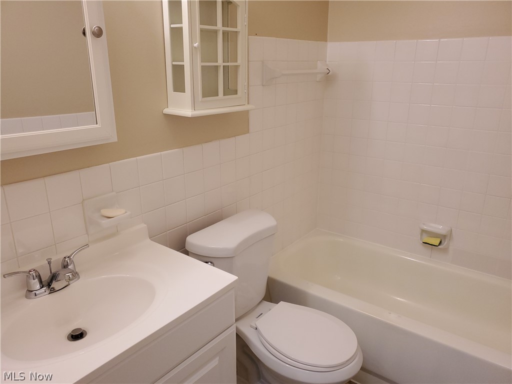 Silver Lake Towers Condo - Residential