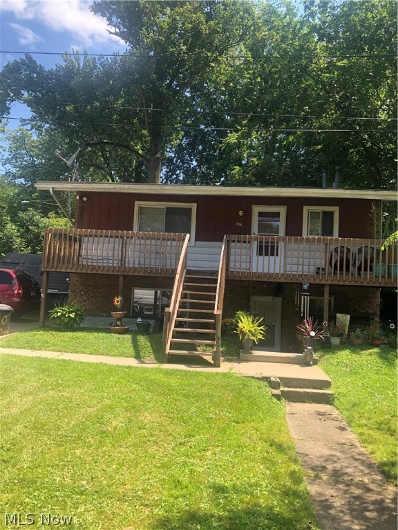 “ WOW” 5 Buildings side by side , each unit has 2 Bedroom, Bathroom and Kitchen separate furnace, Hot water tanks. Space for tenants washer and dryer- stacked . 2nd floor unit has vaulted ceilings A/C units in some apartment. The annual taxes are per unit. Great income property with great CASH flow. Investor dream property!!!