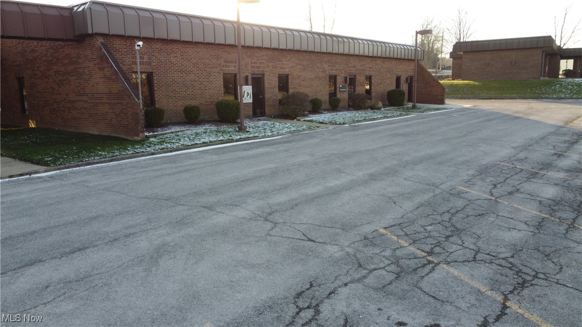 Brookfield, Ohio 44403, United States, ,Residential,Active,27156