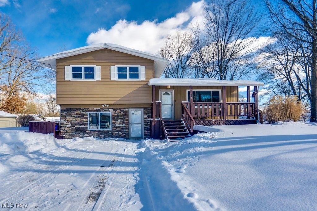 Photo of 3532 Gary Drive, Mogadore, OH 44260 (MLS # 5182583)