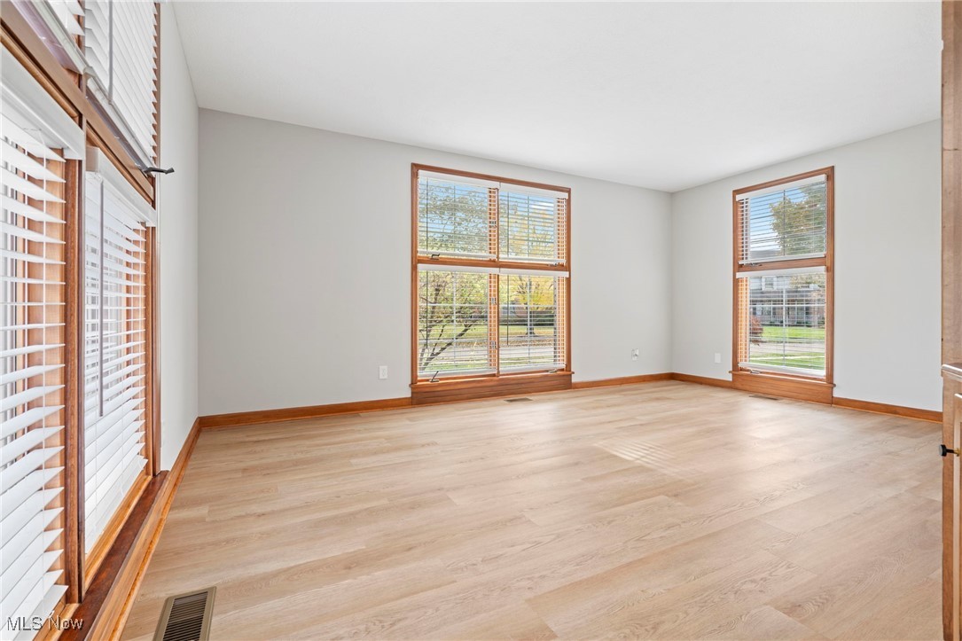 Nobles Pond - Residential