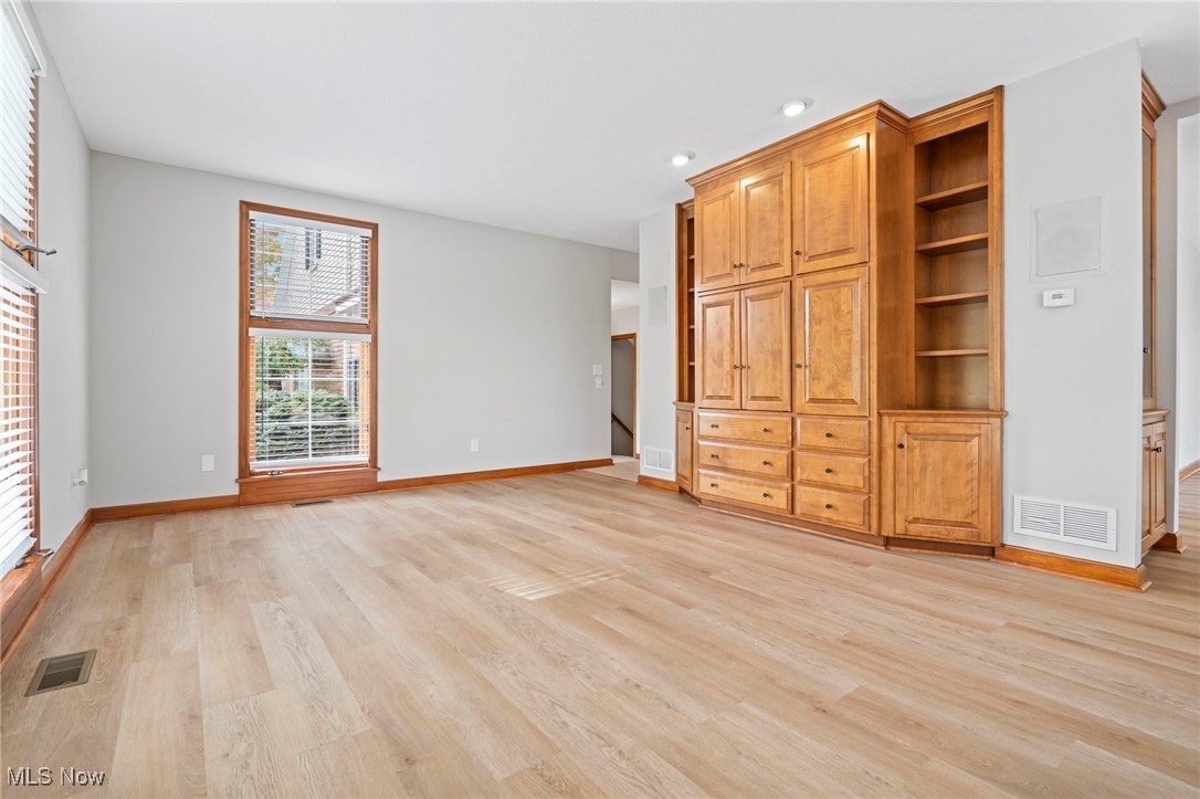 Nobles Pond - Residential