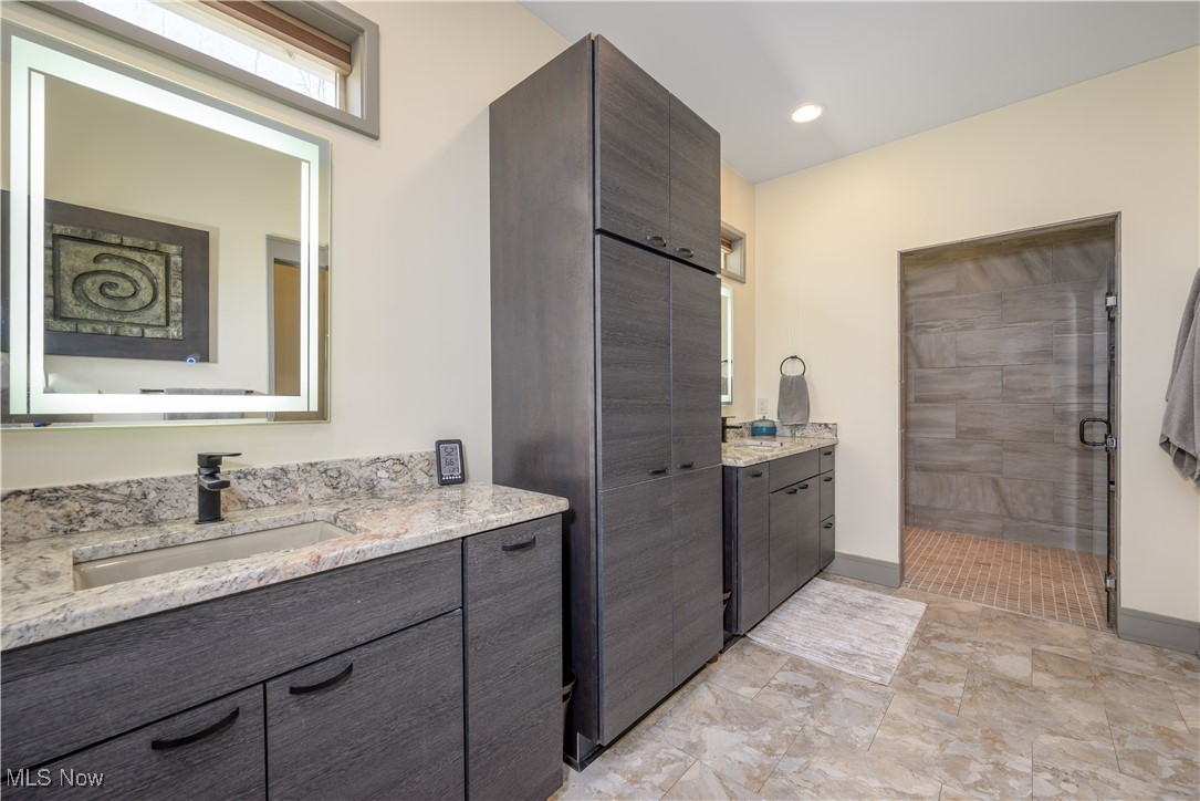 4340 Castlegate Boulevard, Uniontown, Ohio image 22
