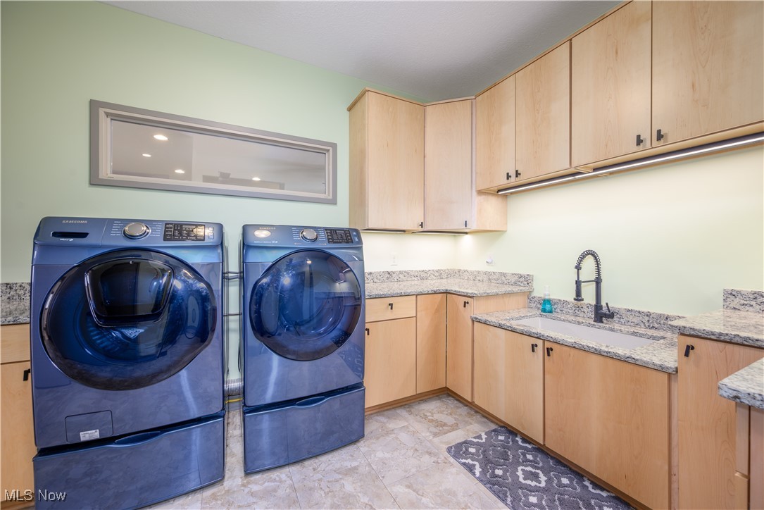 4340 Castlegate Boulevard, Uniontown, Ohio image 29