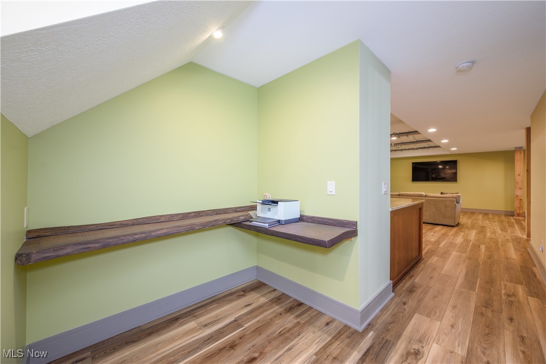 4340 Castlegate Boulevard, Uniontown, Ohio image 32