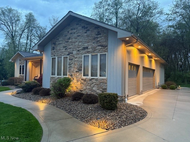 4340 Castlegate Boulevard, Uniontown, Ohio image 3