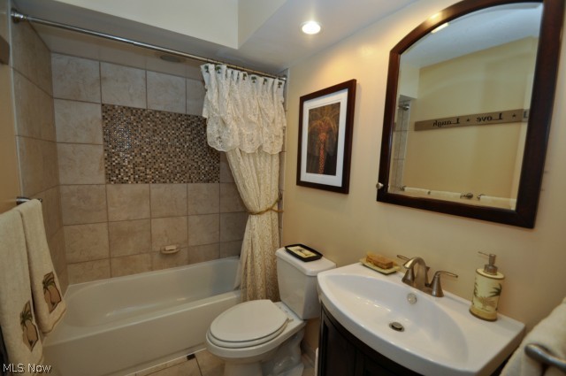 The Carlyle - Residential