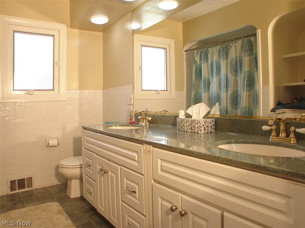 Brecksville - Residential