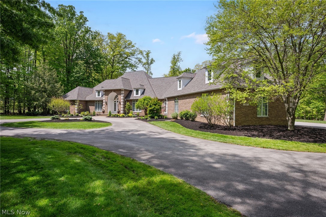 8795 Pheasant Run Lane