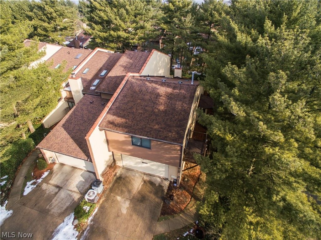 Photo of 1893 Brookwood Drive, Akron, OH 44313 (MLS # 5189297)