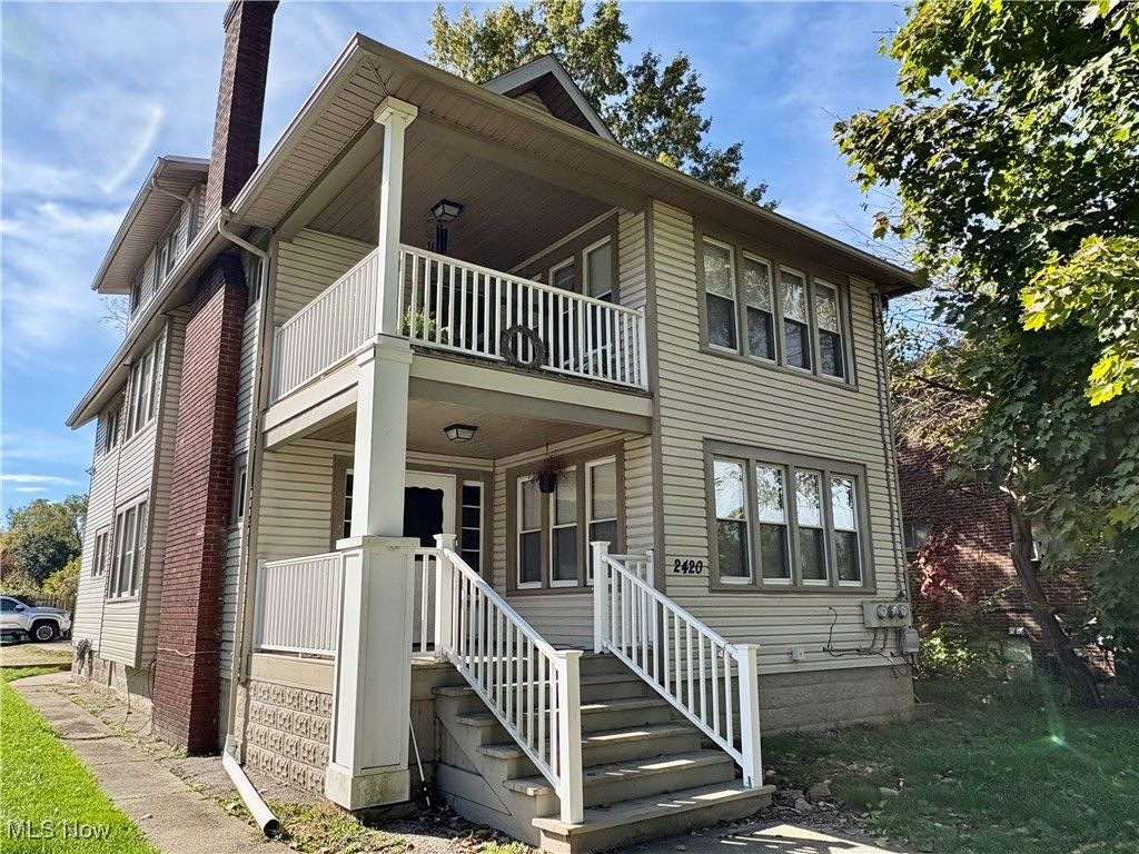 Photo of 2420 E Market Street #1, Akron, OH 44312 (MLS # 5165602)