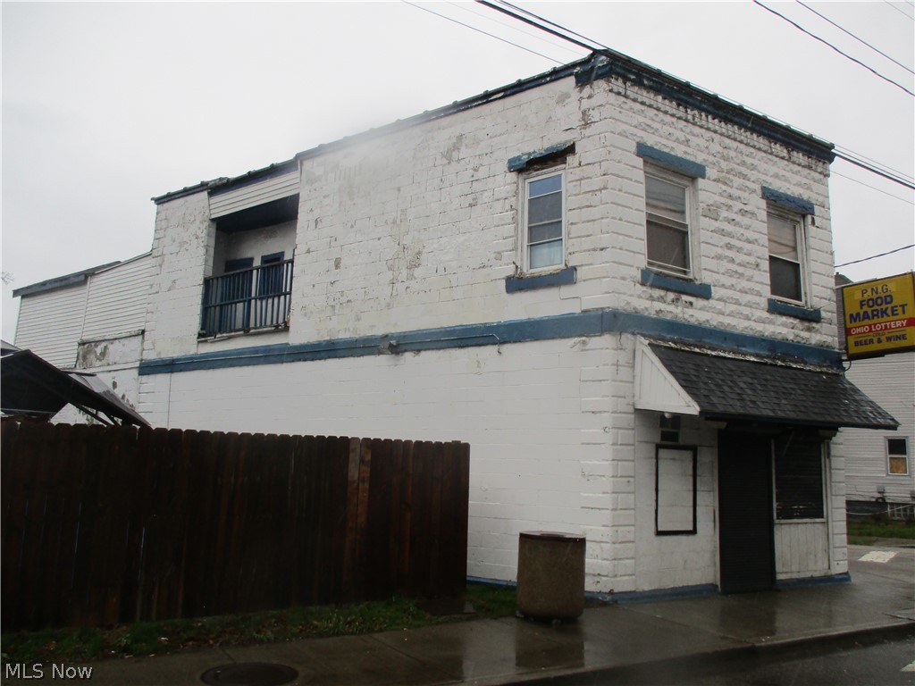 Adams Realty - Commercial Sale