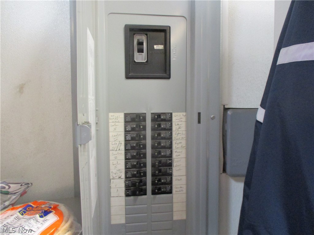 Adams Realty - Commercial Sale