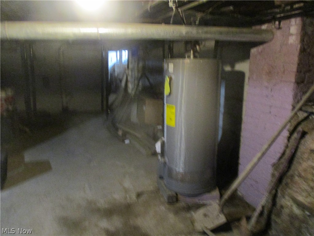 Adams Realty - Commercial Sale