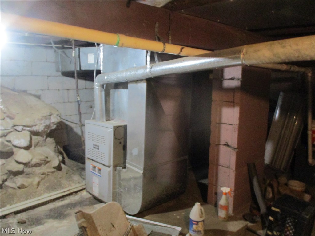 Adams Realty - Commercial Sale