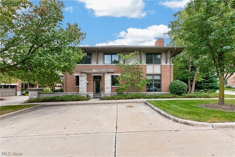 Condo For Sale - 1393 Slate Court<br/> Cleveland Heights, OH 44118
