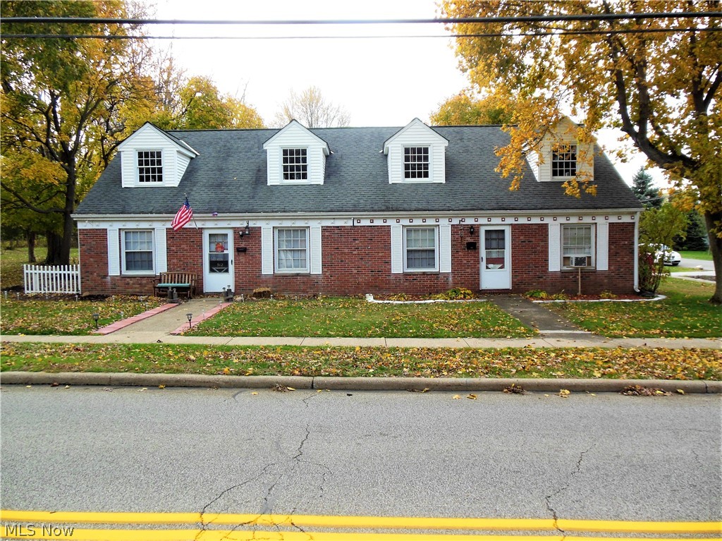 J & E Hueffed's Add - Residential Income