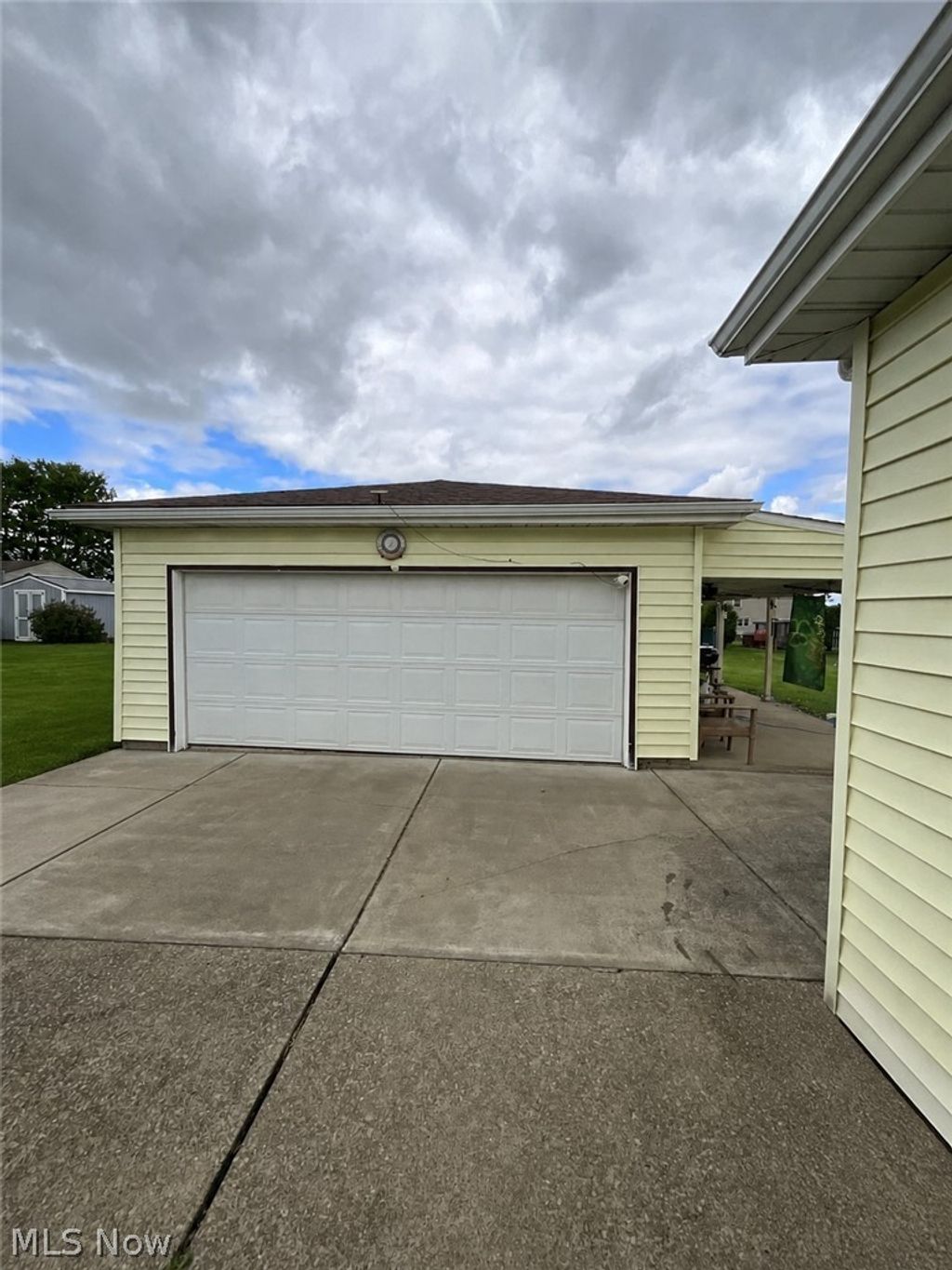 Photo of 525 W Omar Street, Struthers, OH 44471 (MLS # 5203611)