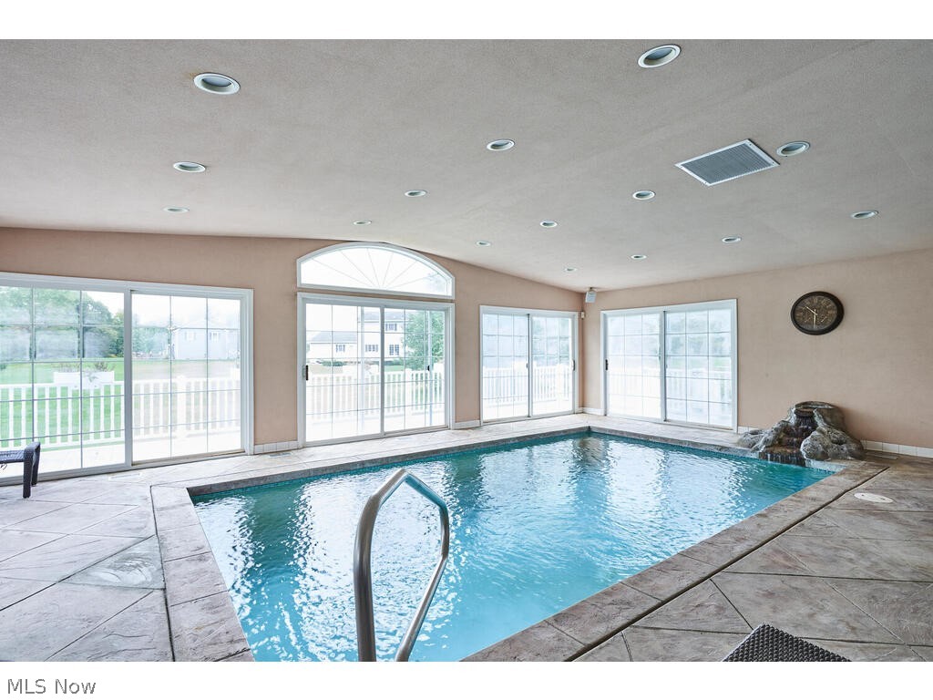 Country Club Estates - Residential