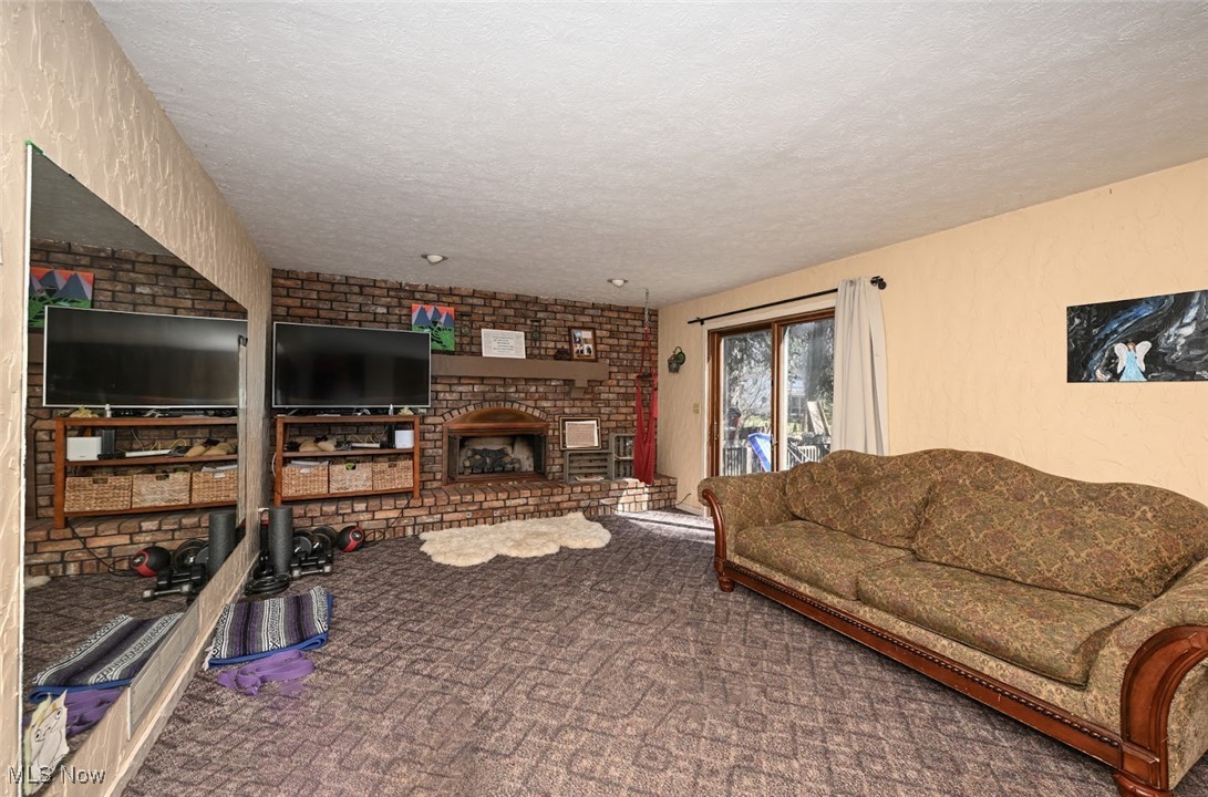 3751 Butterfield Drive, Akron, Ohio image 19
