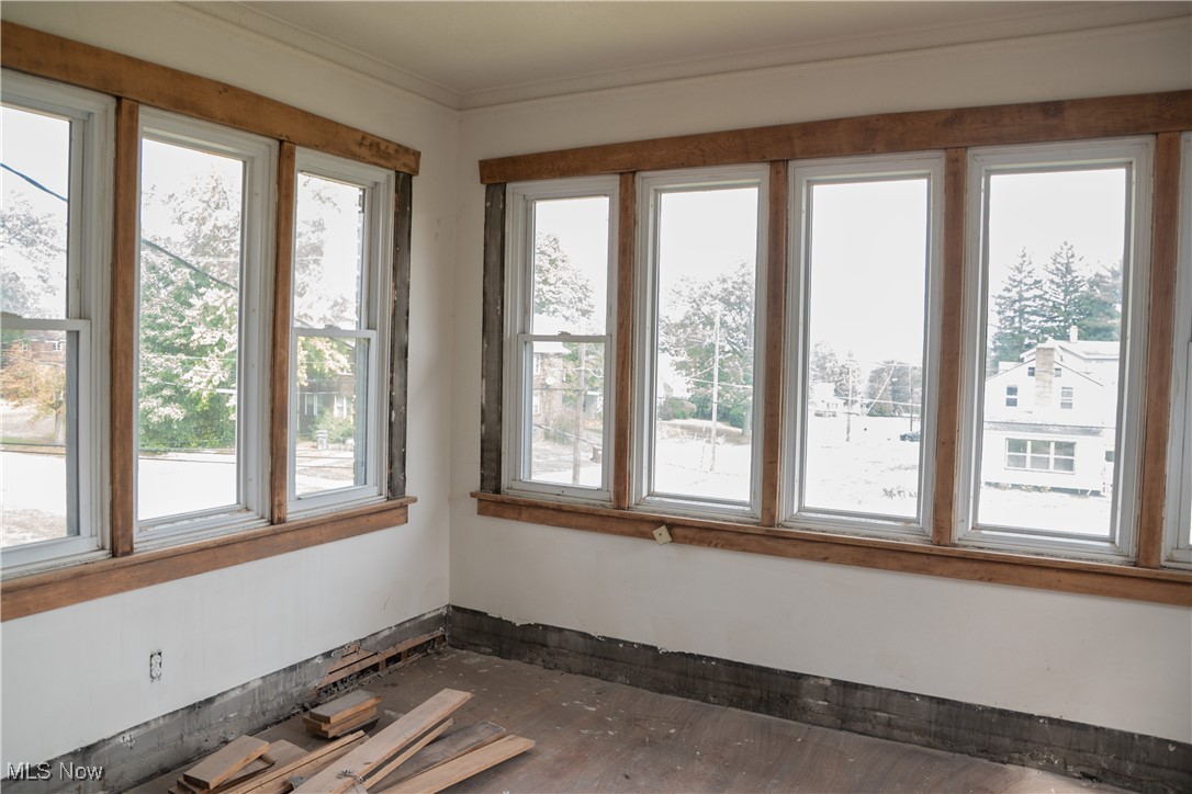 City/Youngstown - Residential Income