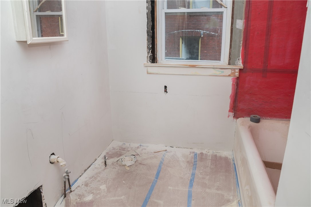 City/Youngstown - Residential Income