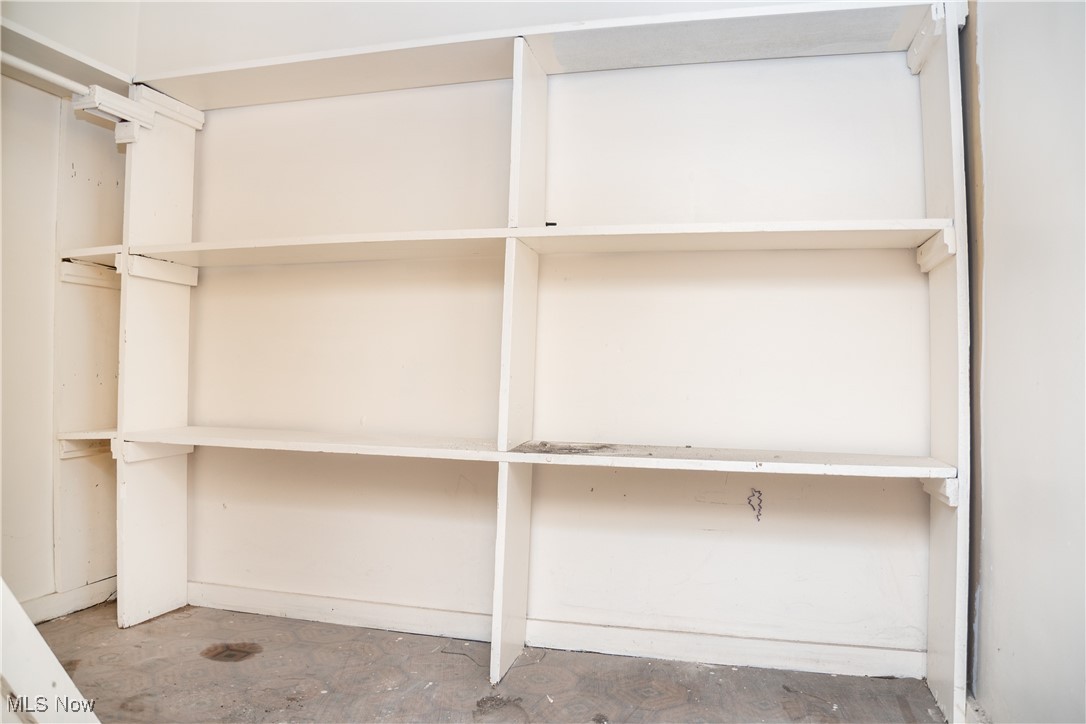 City/Youngstown - Residential Income