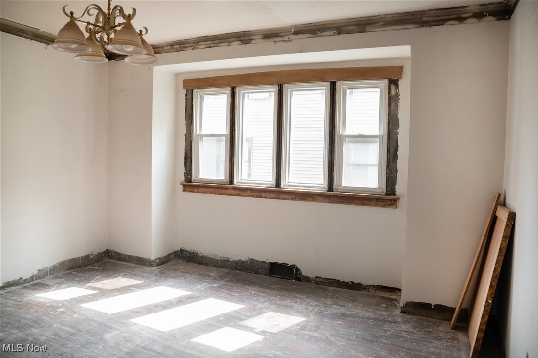 City/Youngstown - Residential Income