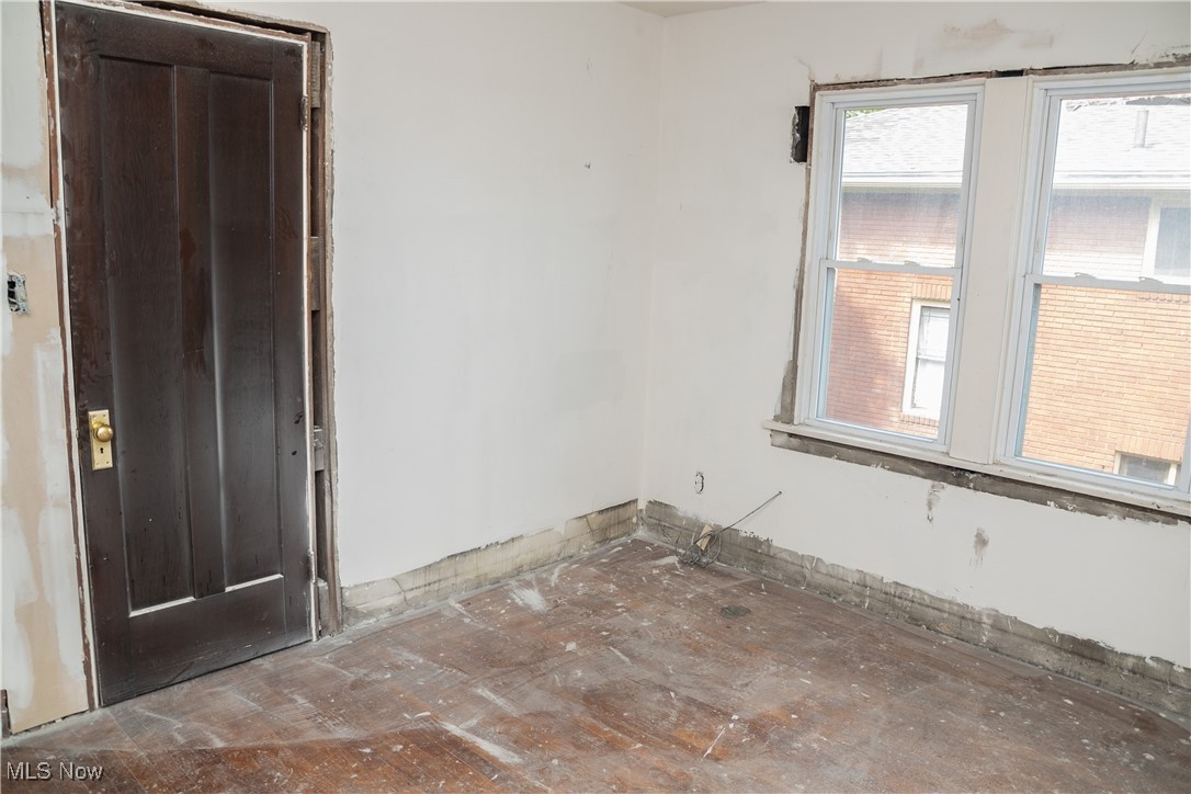 City/Youngstown - Residential Income