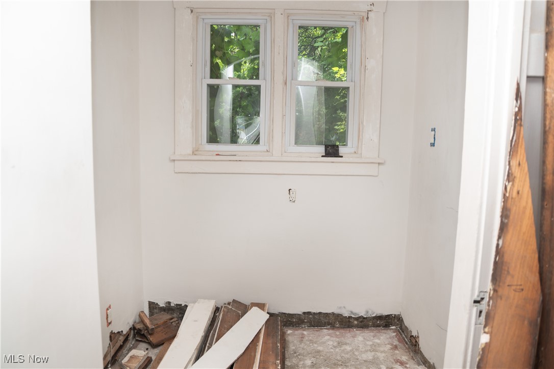 City/Youngstown - Residential Income