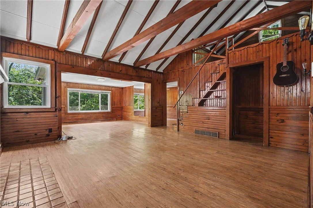 10528 Country Club Lane