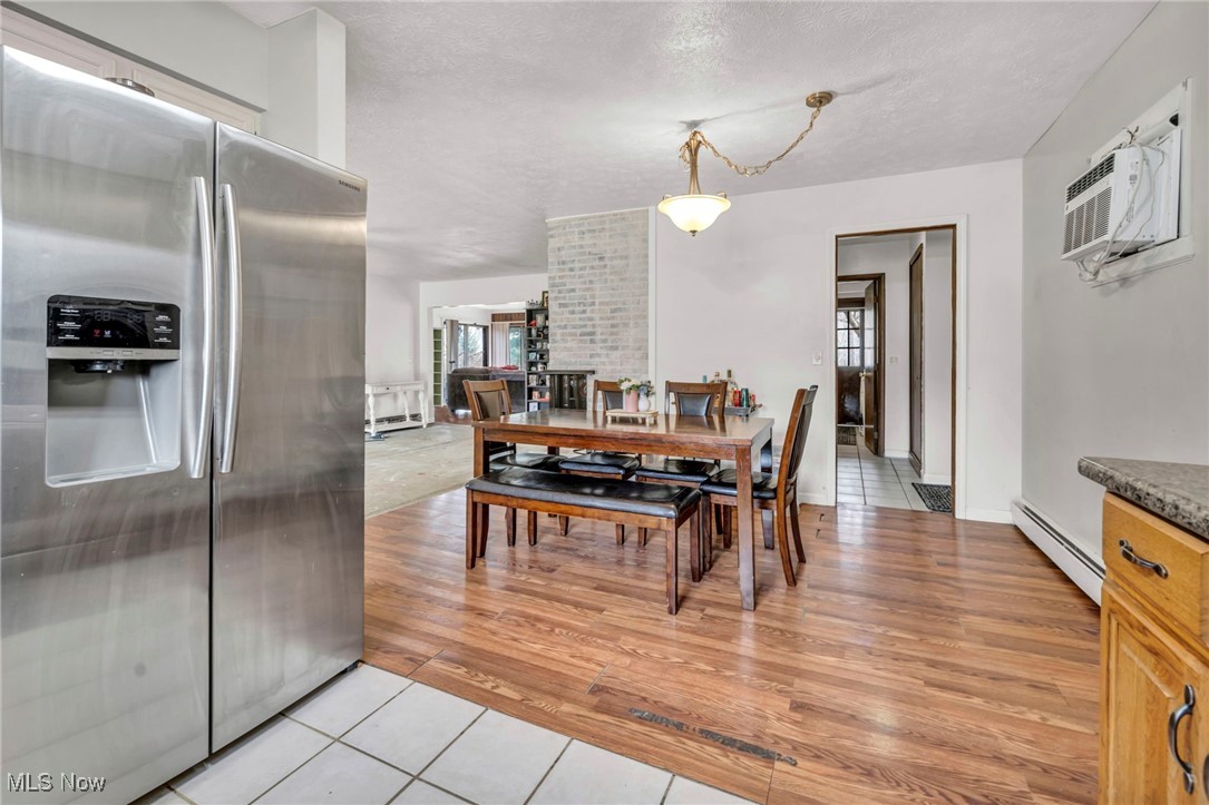 Kenston Lake Estate - Residential