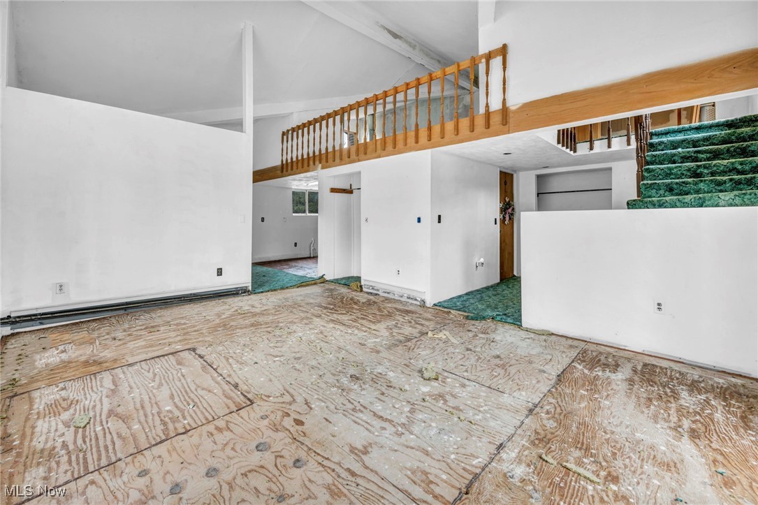 Kenston Lake Estate - Residential